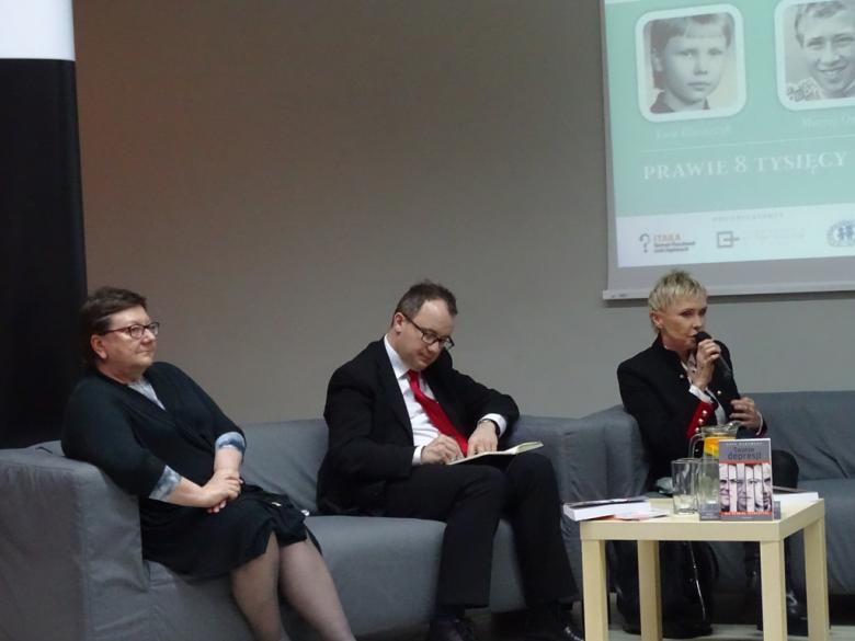 Uczestnicy panelu, w tym RPO i aktorka Ewa Błaszczyk